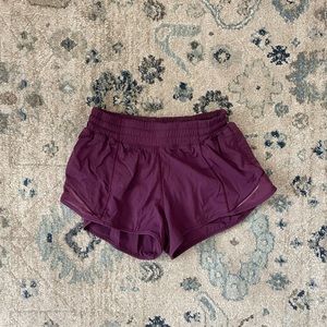 Lululemon Hotty Hot short